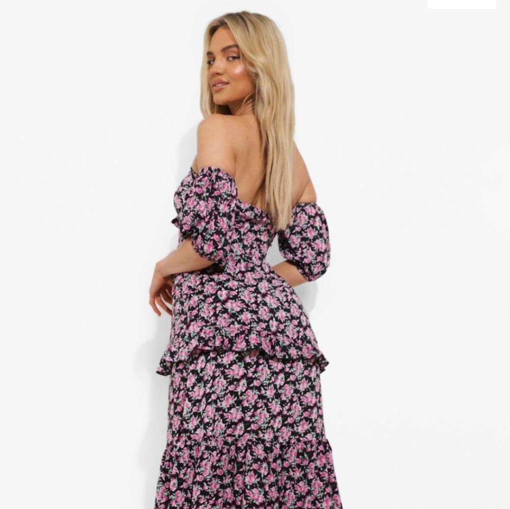 NWT BooHoo FLORAL OFF THE SHOULDER KNOT FRONT Light Blue MAXI DRESS - Picture 2 of 8